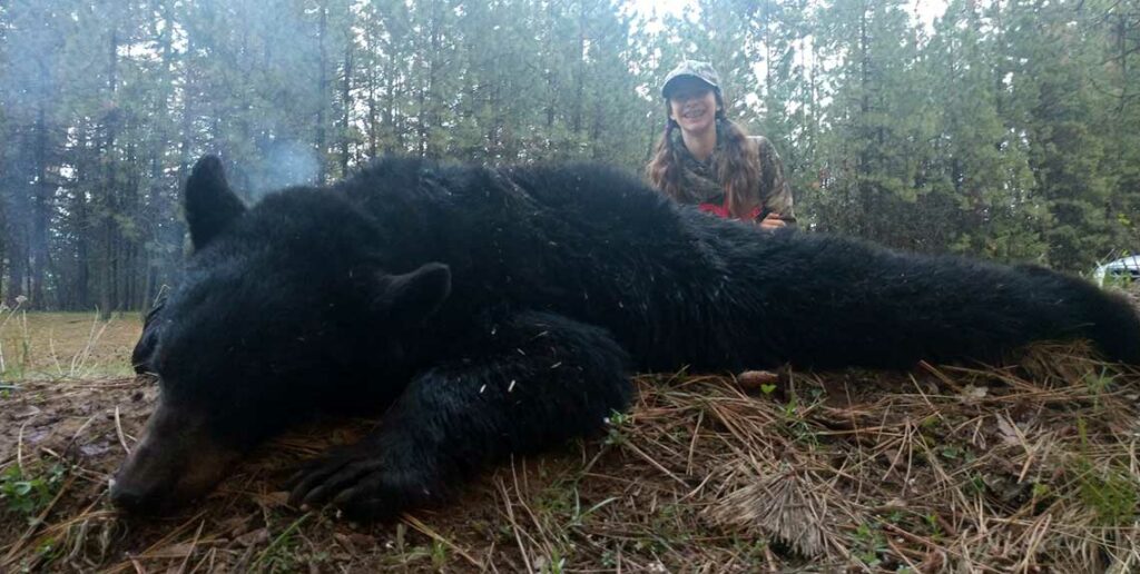 Girls love bear hunting in Idaho